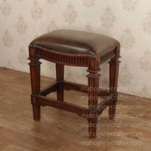 The Dragonfly Villa's Stool 51x37x63,5cm